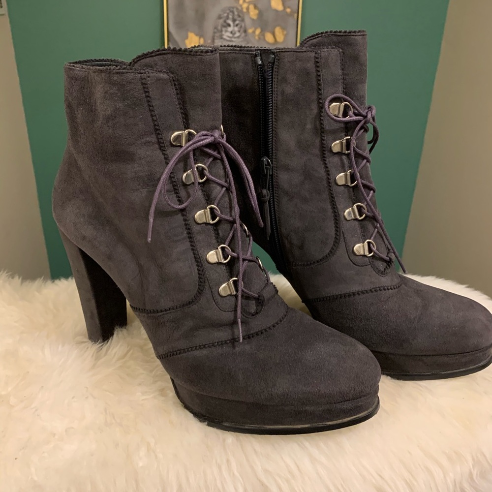 STUART WEITZMAN Platform Heels